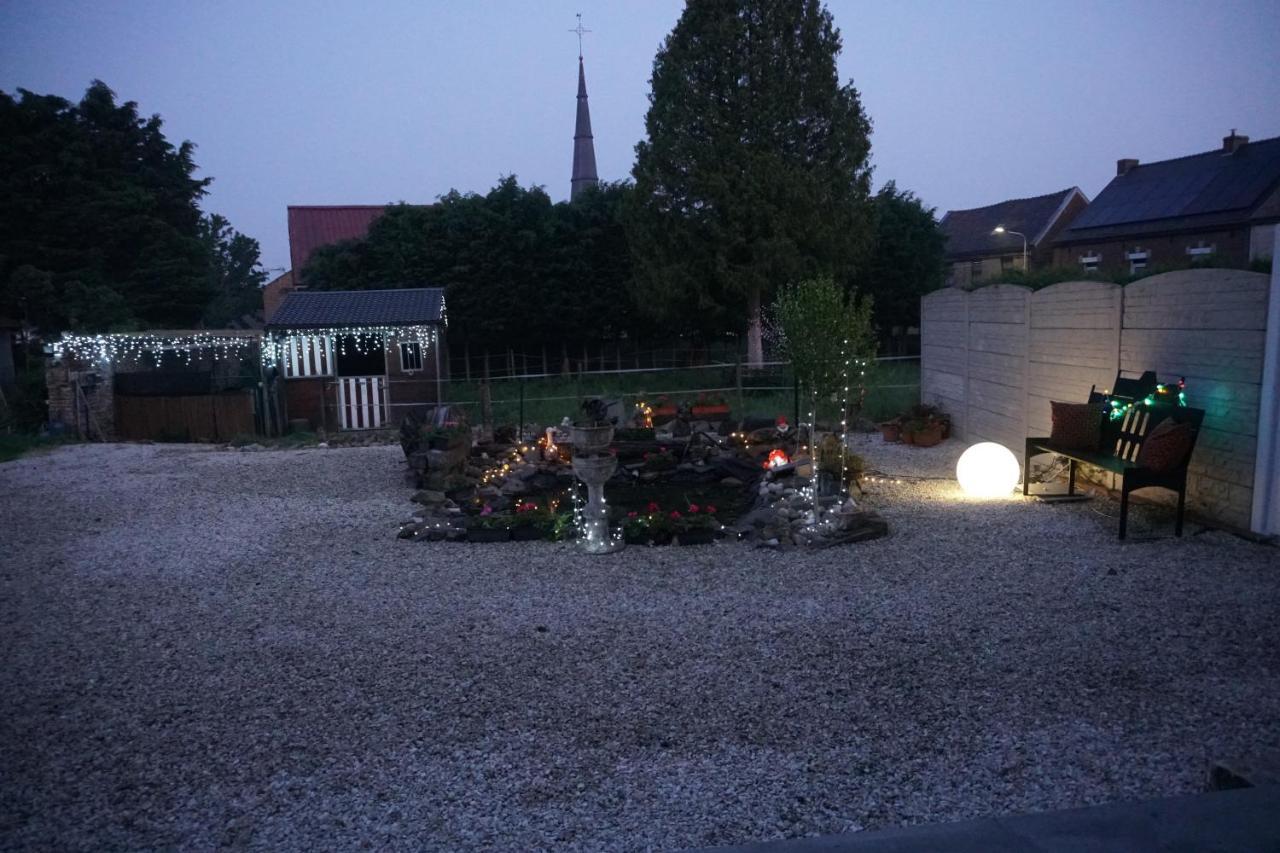 Grand-Reng Le Chateau De Frankie Spas-Saunas المظهر الخارجي الصورة