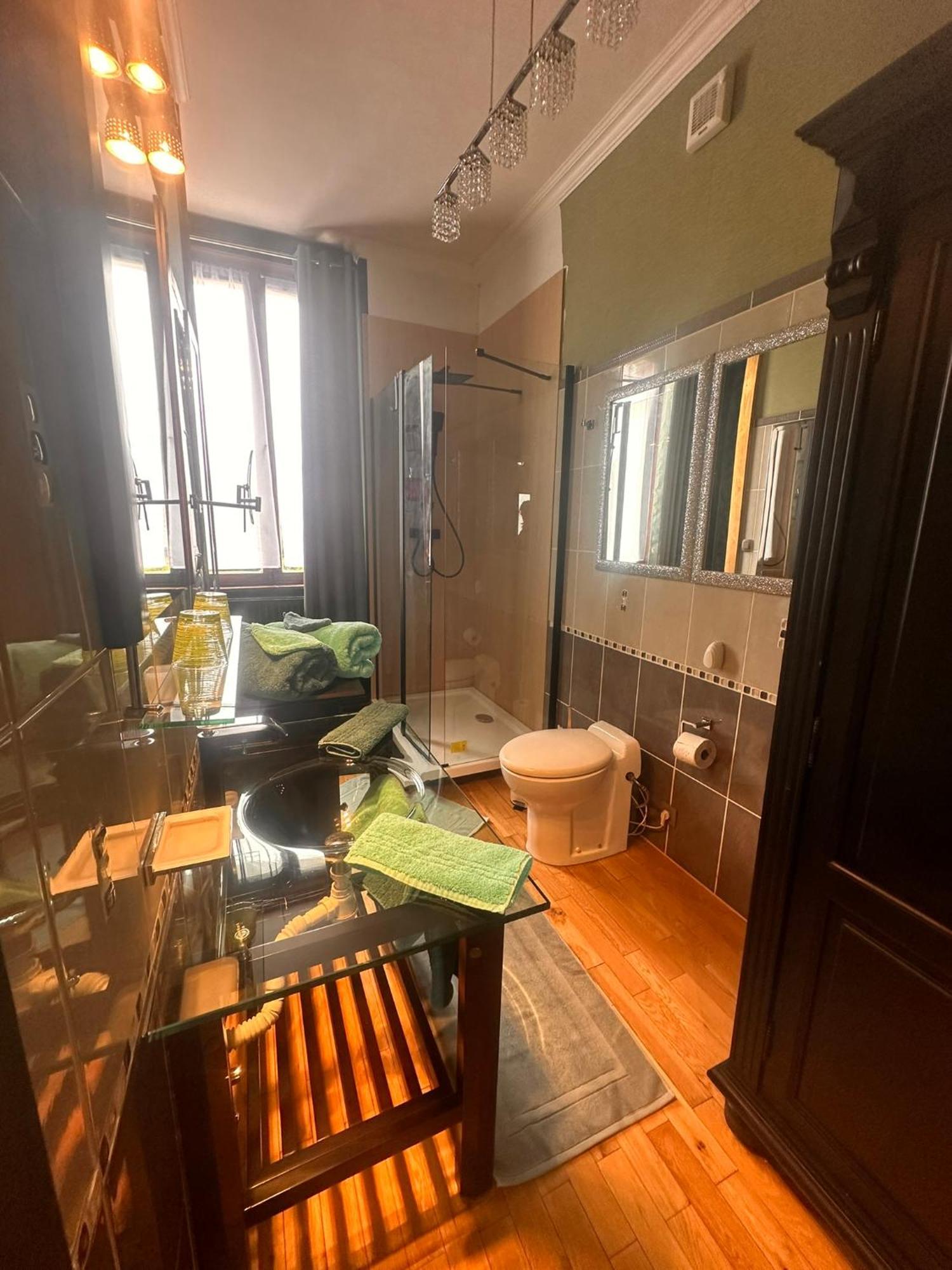 Grand-Reng Le Chateau De Frankie Spas-Saunas المظهر الخارجي الصورة