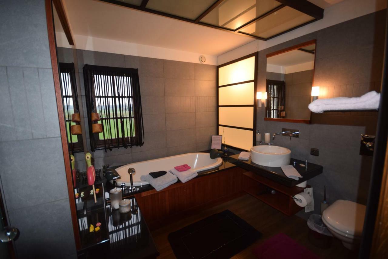 Grand-Reng Le Chateau De Frankie Spas-Saunas المظهر الخارجي الصورة